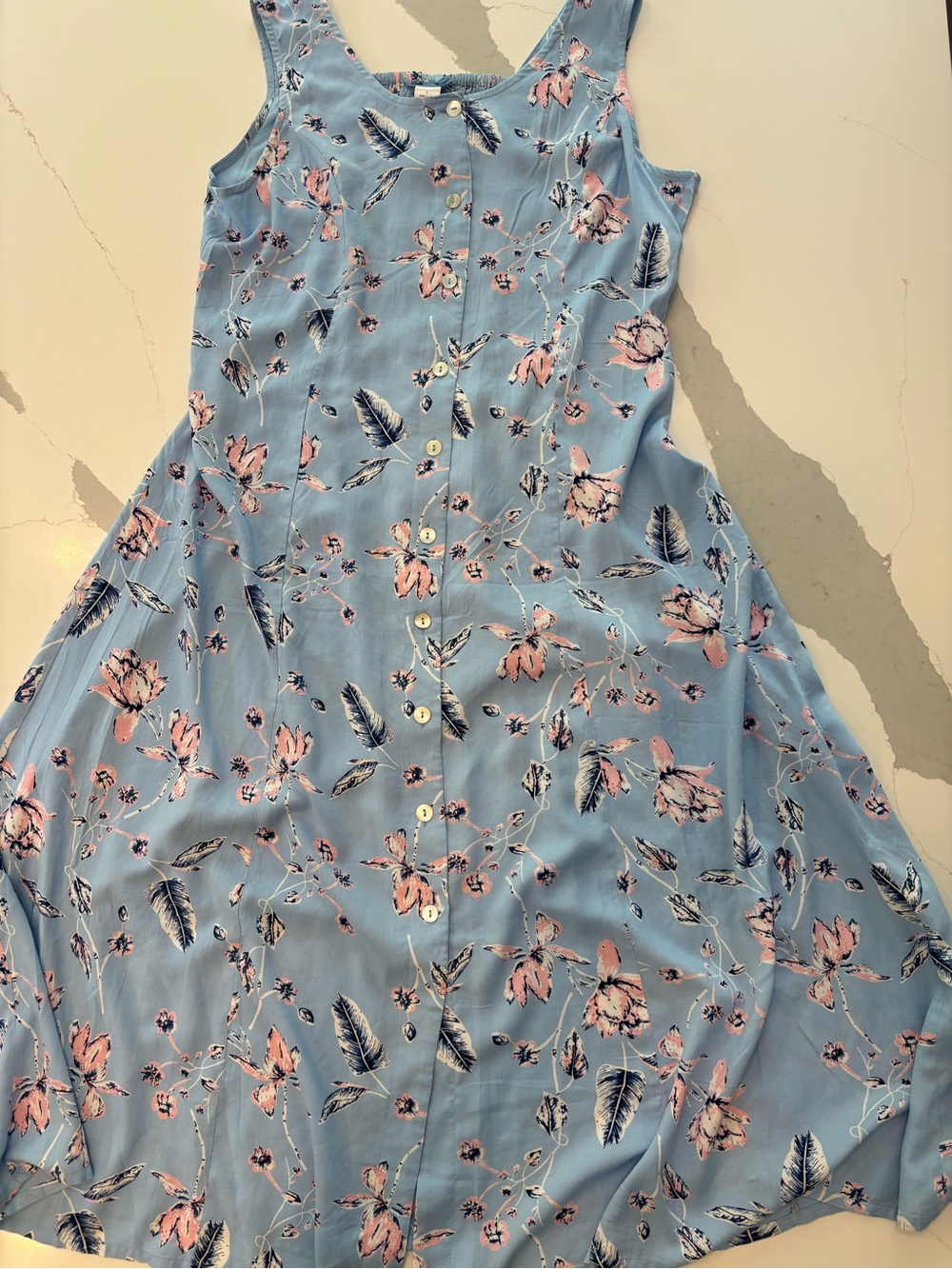 Blue Floral Sleeveless Button-Front A-Line Dress..